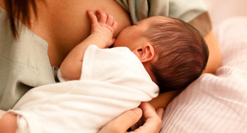 Breastfeeding + what to expect